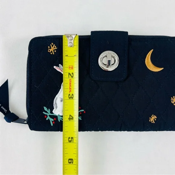 NWOT Vera Bradley Winter Forest Rabbit RFID Turnlock Wallet Navy Microfiber